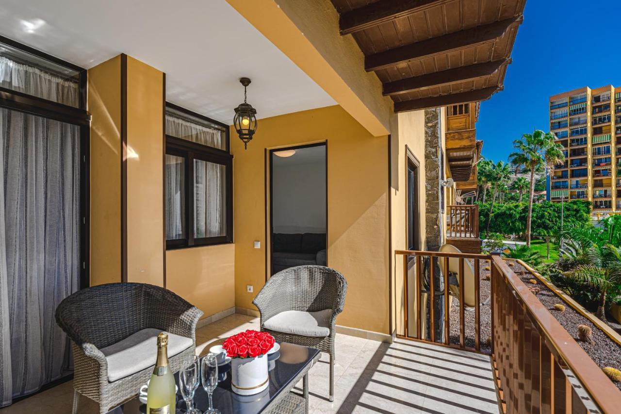 Amazing 3 Bedroom Apartment On The First Line Of The Best Las Americas Beach, Air Conditioner And Terrace Ocean View Playa de las Americas  Exterior foto